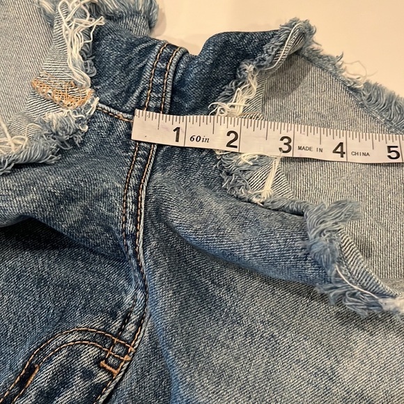 Daze Tough Love High Rise Shorts Size 29 - Picture 8 of 16